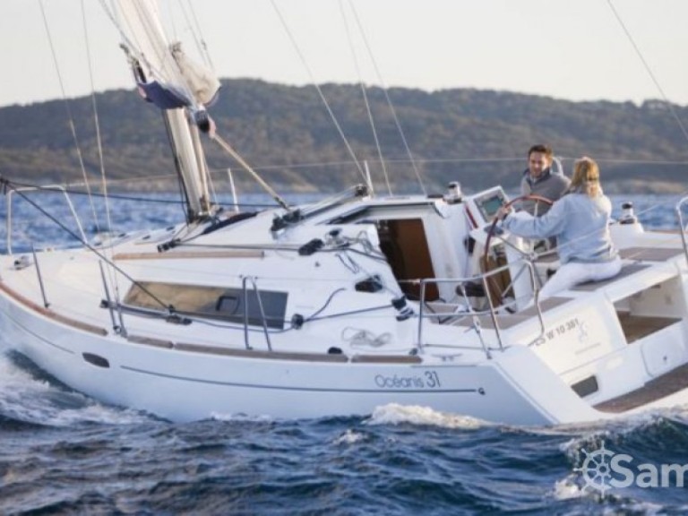 Sailboat hire in Port du Crouesty - Bénéteau Oceanis 31 Dl