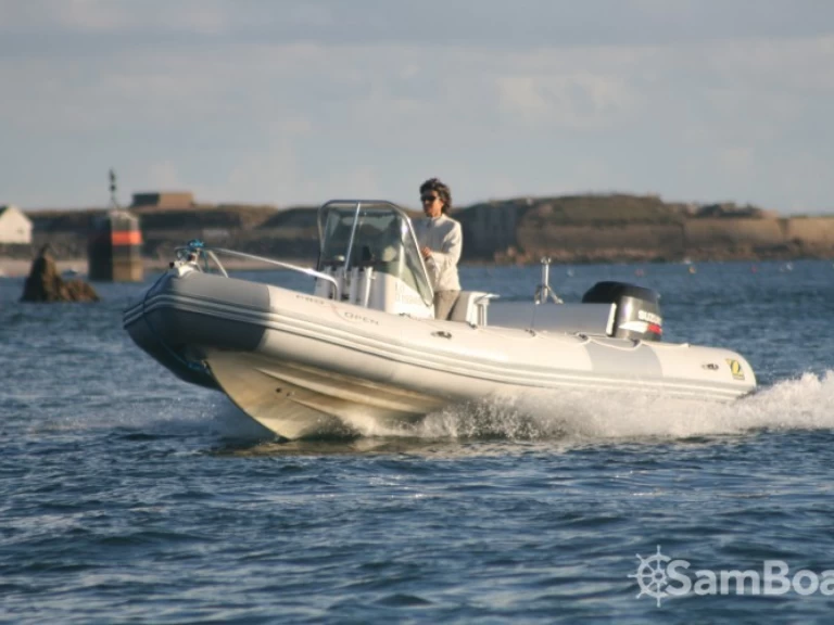 Hire RIB with or without skipper Zodiac Port-Louis
