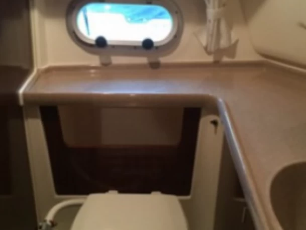 Charter a Jeanneau Leader 805 in Toulon on Samboat