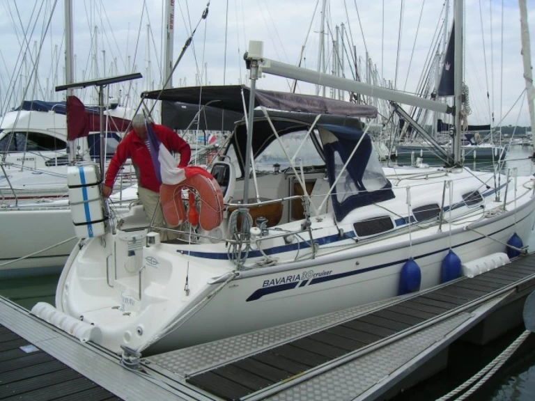 Hire Sailboat Bavaria with a boat licence