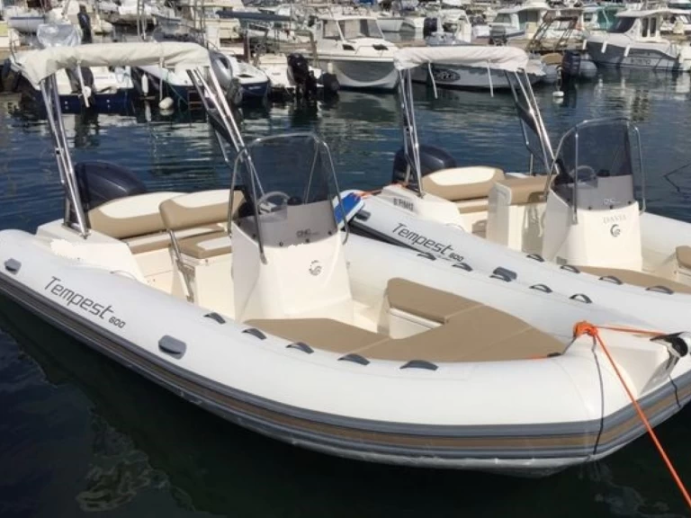 Charter a Capelli Tempest 600 in Saint-Georges-de-Didonne on Samboat