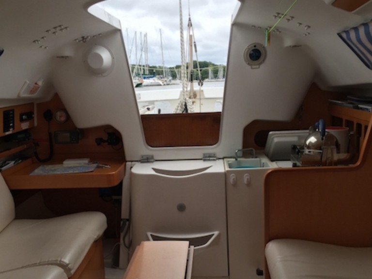 Sailboat hire in Port-Haliguen - FIRST 25.7 Q.R FIRST 25.7 Q.R