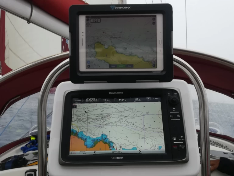 Yacht charter Cherbourg-en-Cotentin - Bénéteau Oceanis 41.1 on SamBoat
