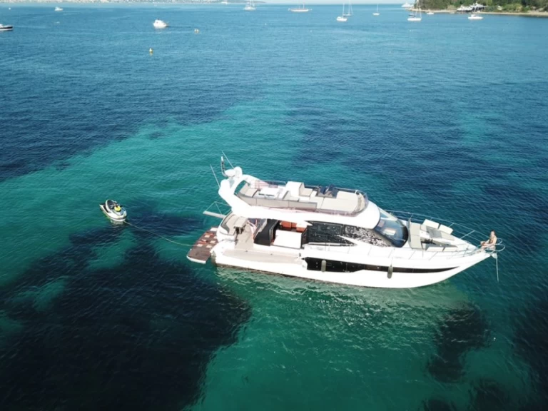 Galeon Galeon 500 Fly charter bareboat or skippered in  Cannes