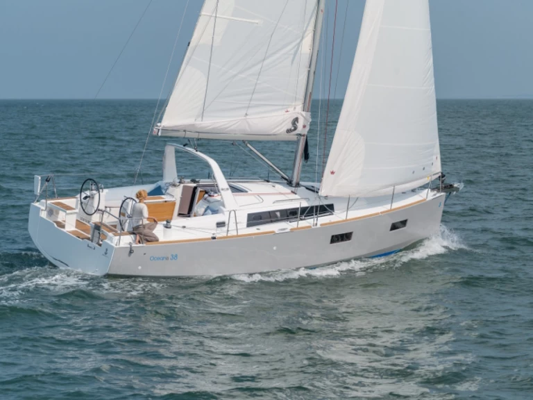 Sailboat hire in Palma de Mallorca - Bénéteau Oceanis 38.1