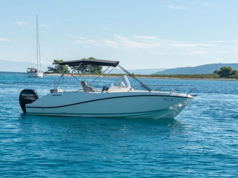Charter a Quicksilver Activ 675 Open in Split on Samboat