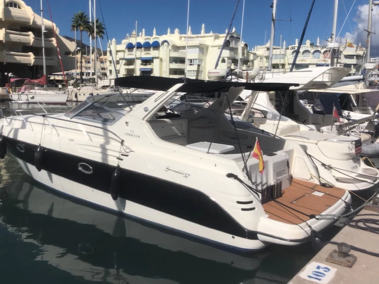 Motorboat to hire Benalmádena at the best price