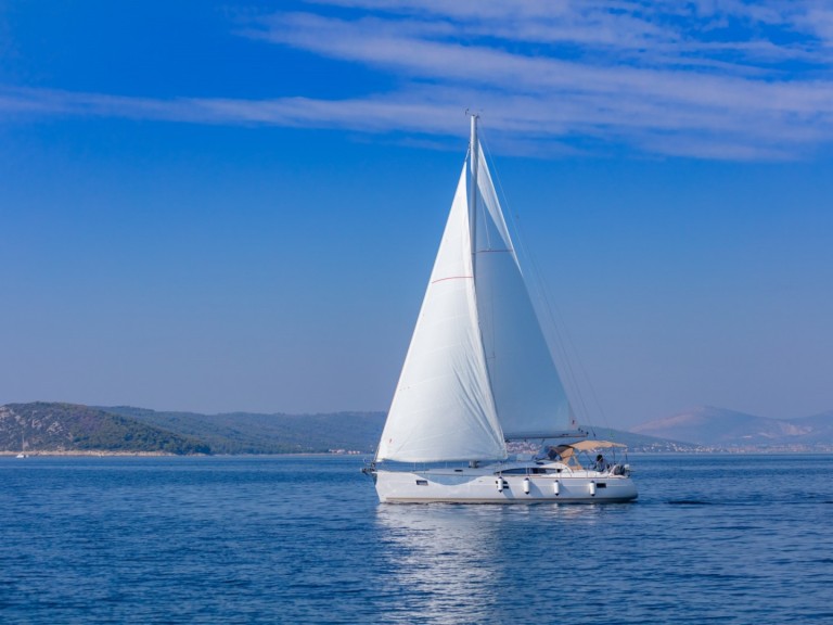 Sailboat to hire Split at the best price
