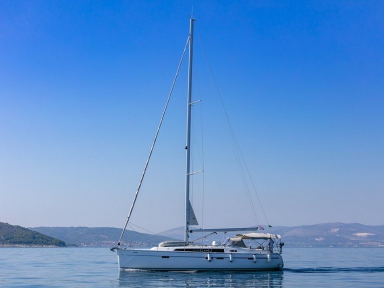 Charter a Bavaria Cruiser 46 in Split on Samboat