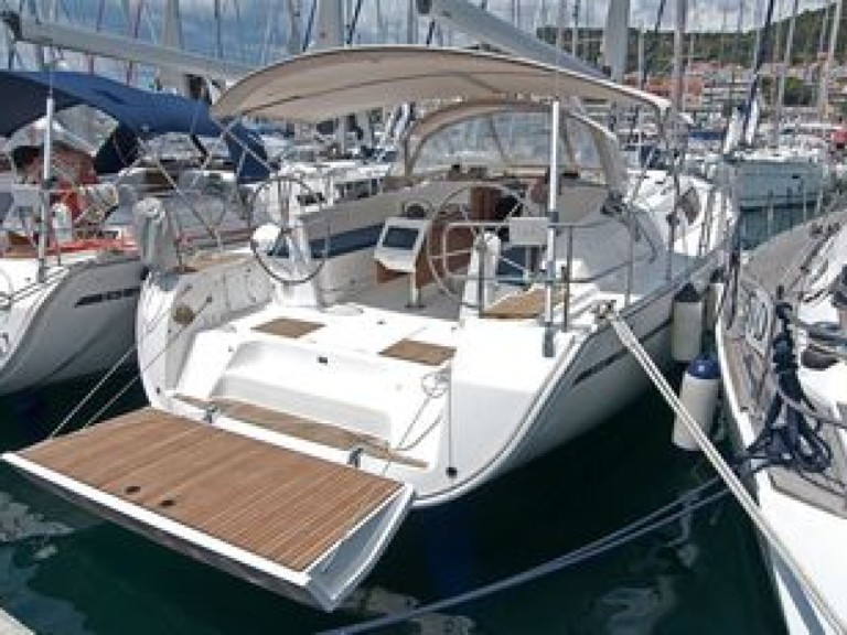 Yacht hire San Vincenzo cheap Cruiser 46