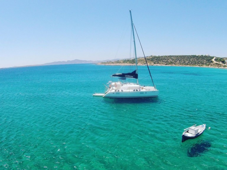 Catamaran to hire Alimos at the best price