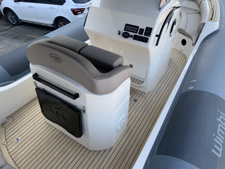 Yacht hire Port Grimaud cheap 10.0 II