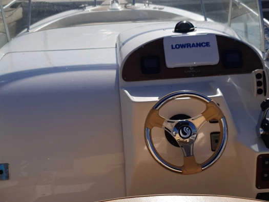 Hire RIB Capelli with a boat licence