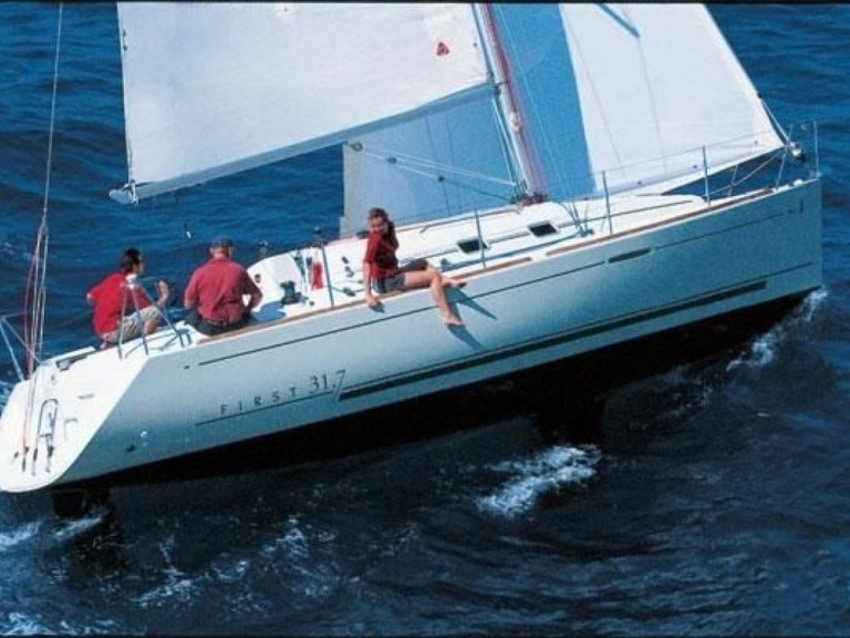 Hire Sailboat with or without skipper FIRST 31.7 QUILLARD TI TAINA Arzon