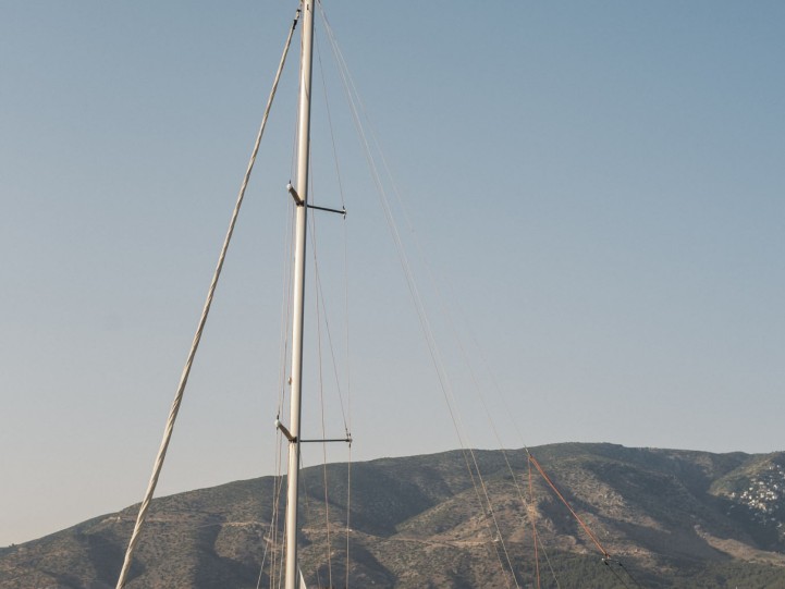 Hire a Bénéteau Oceanis 411 Clipper Volos