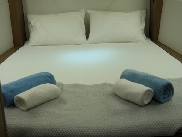 Yacht hire Paros (Island) cheap Lagoon 50