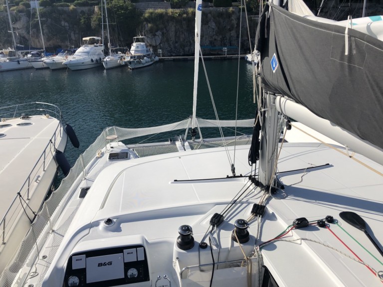 Yacht charter Palermo - Lagoon Lagoon 42 on SamBoat