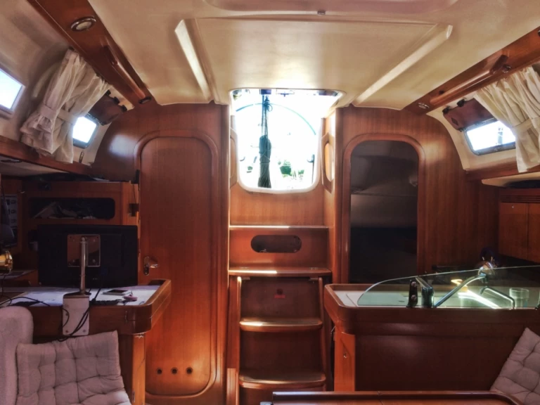 Yacht charter La Rochelle - Dufour Dufour 34 Performance on SamBoat