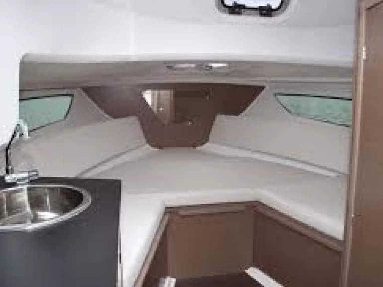 Hire Motorboat with or without skipper Jeanneau Hyères