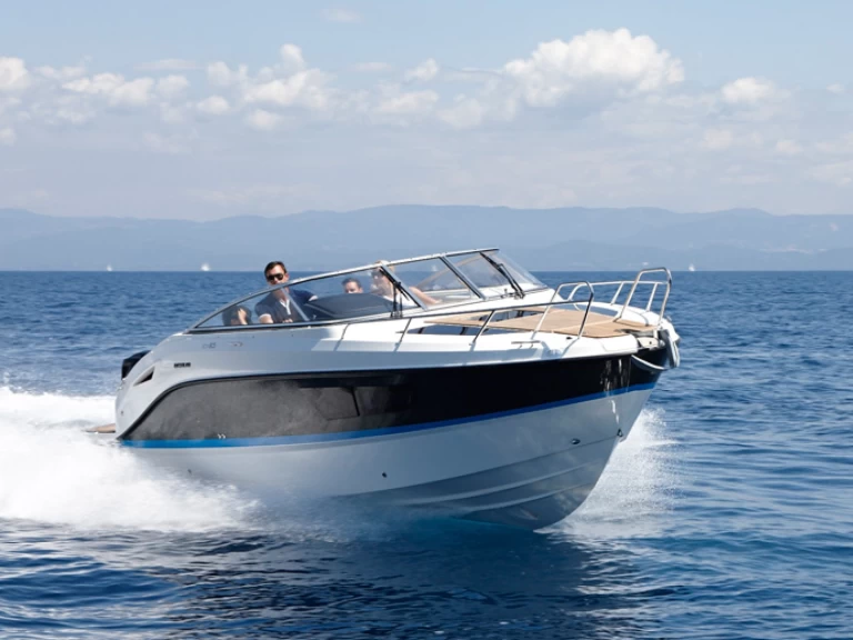 Quicksylver Activ 805 Cruiser charter bareboat or skippered in  Hyères