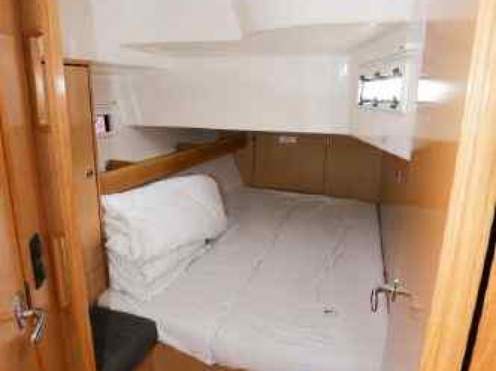 Hire Sailboat with or without skipper Bavaria Furnari