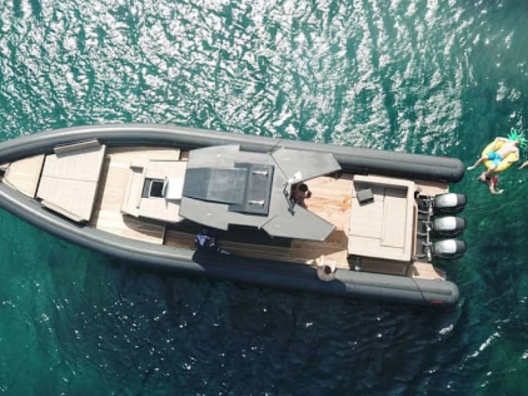 Yacht hire Mahón cheap PHANTOM 500