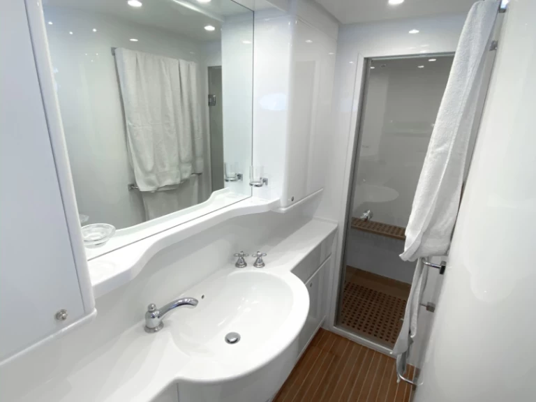 Luxury Yacht to hire Ibiza Town at the best price