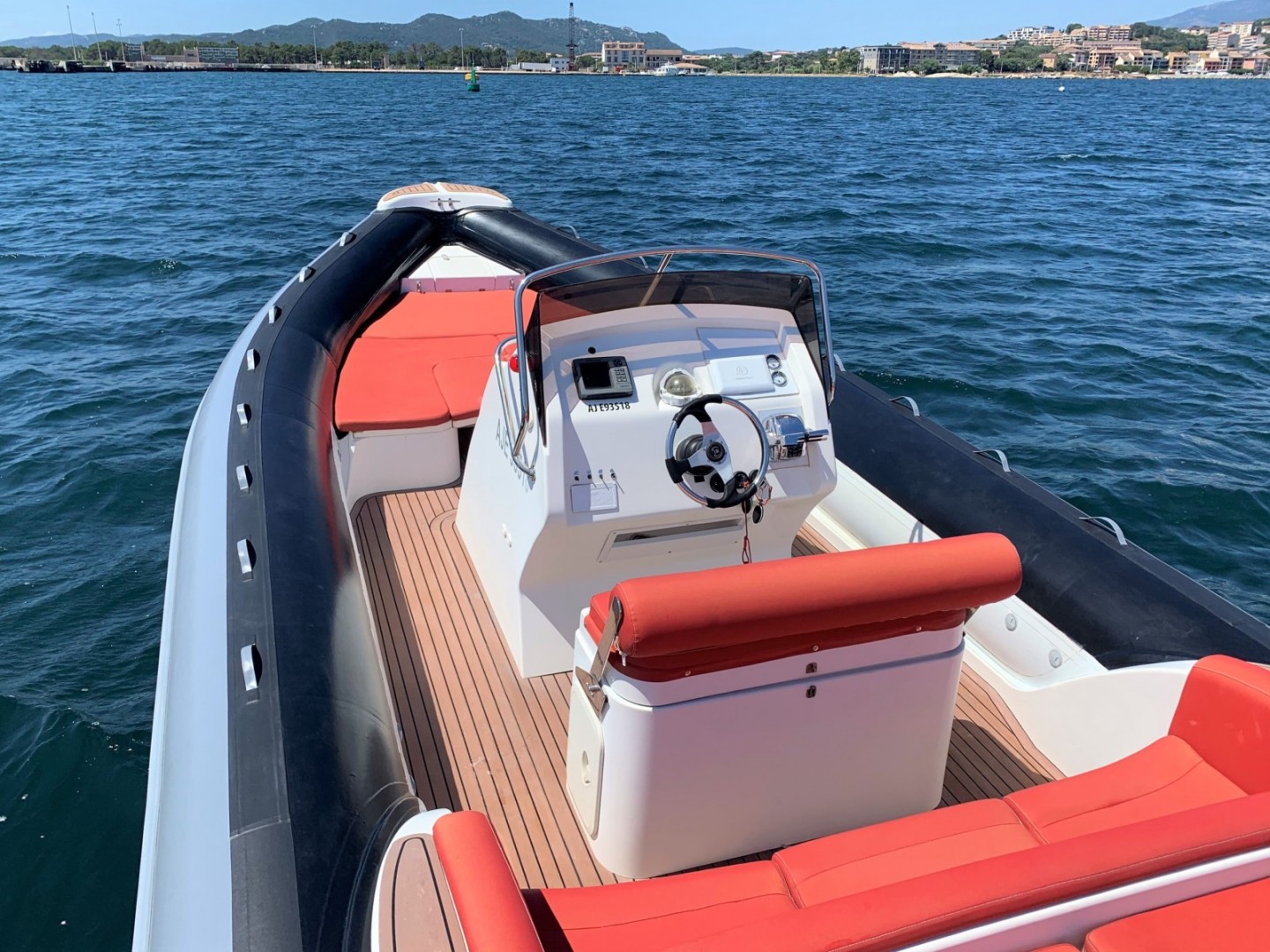 Yacht charter Porto-Vecchio - Master 900 on SamBoat