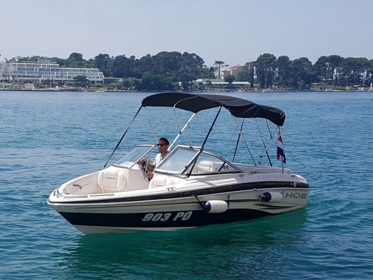 Yacht hire Poreč cheap Q4SSI