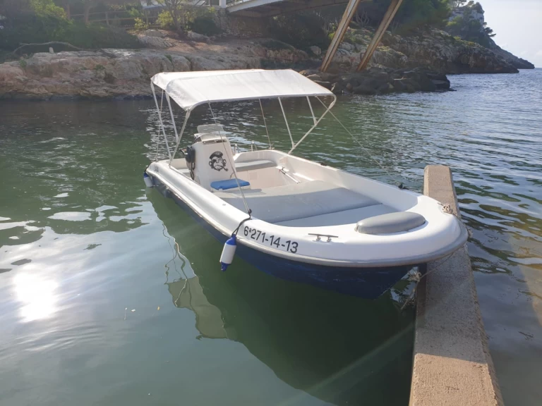 Motorboat hire in Santander - Astec 440
