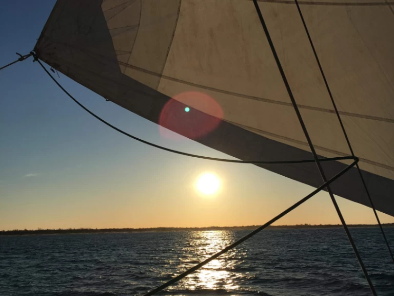 Hire Catamaran with or without skipper Jeantot-Marine La Ciotat