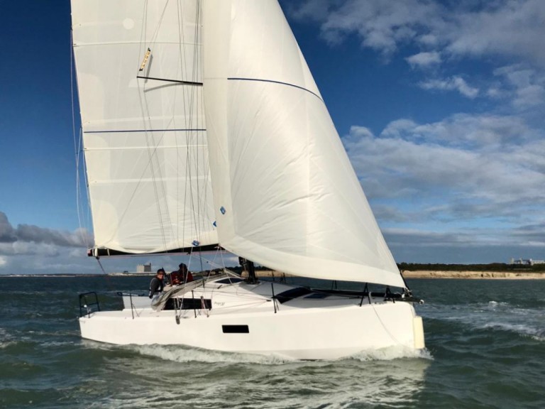 Hire a Pogo Structures Pogo 30 La Rochelle