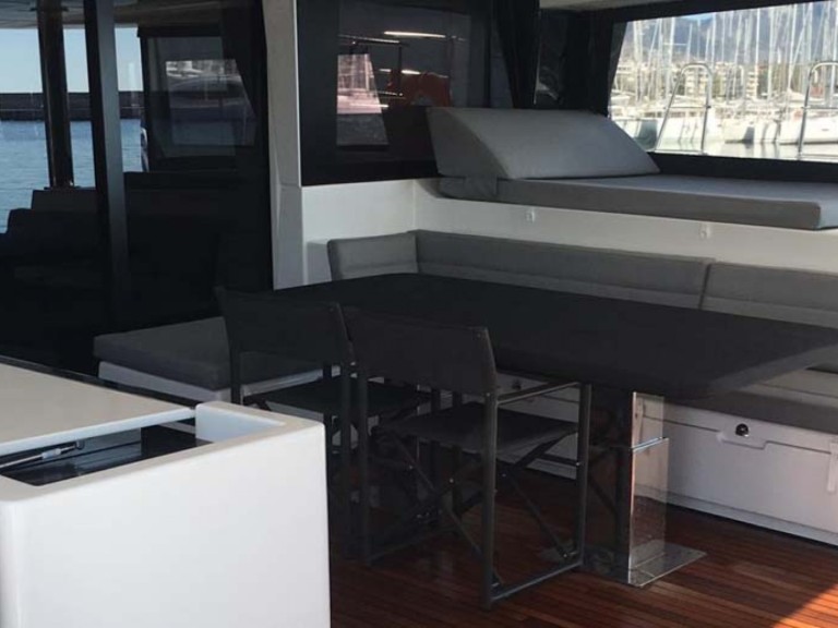 Hire Catamaran with or without skipper Lagoon Lávrio