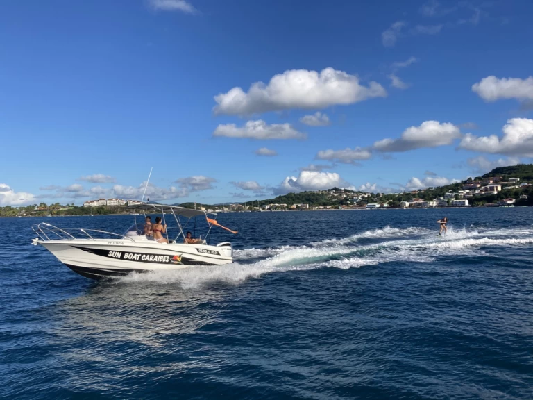 Lobster marion 7,3 charter bareboat or skippered in  Les Trois-Îlets