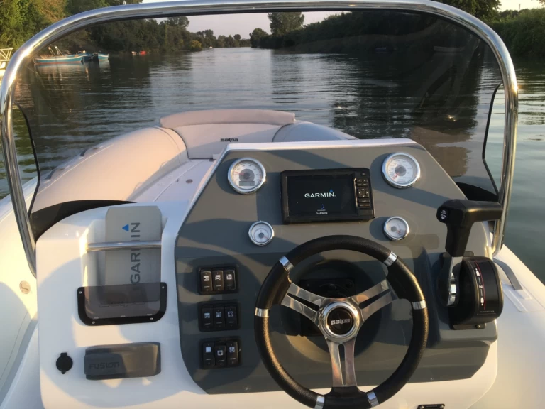 RIB hire in Roses - Salpa Salpa Soleil 23