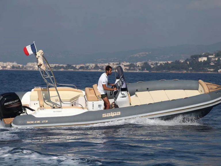 Charter a Salpa Salpa Soleil 23 in Roses on Samboat
