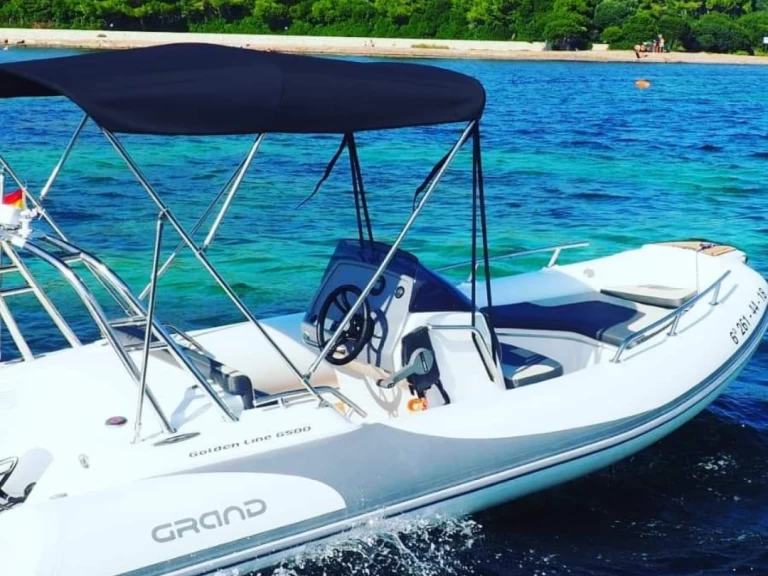 Charter a Grand Boats Golden Line G500LF in Port d'Alcudia on Samboat
