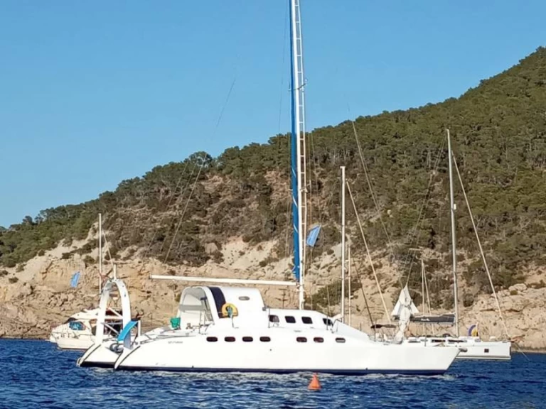 Yacht hire Saint-Florent cheap CATAMARAN