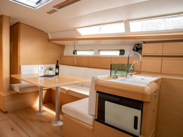 Charter a Jeanneau Sun Odyssey 449 in Alimos on Samboat