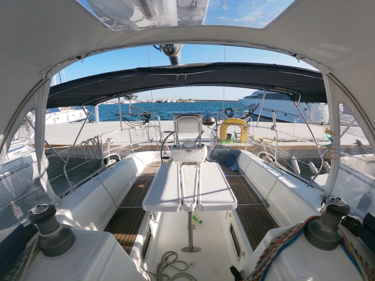 Yacht hire Roses cheap Harmony 42