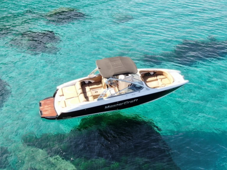 Charter a Mastercraft Maristar 280 SS in Santa Ponsa on Samboat