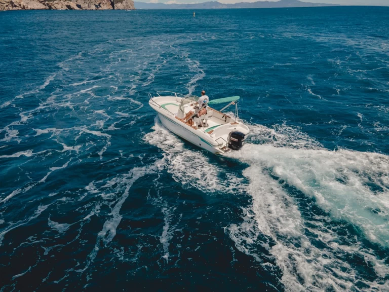 Hire a Jeanneau Cap Camarat 625 l'Estartit