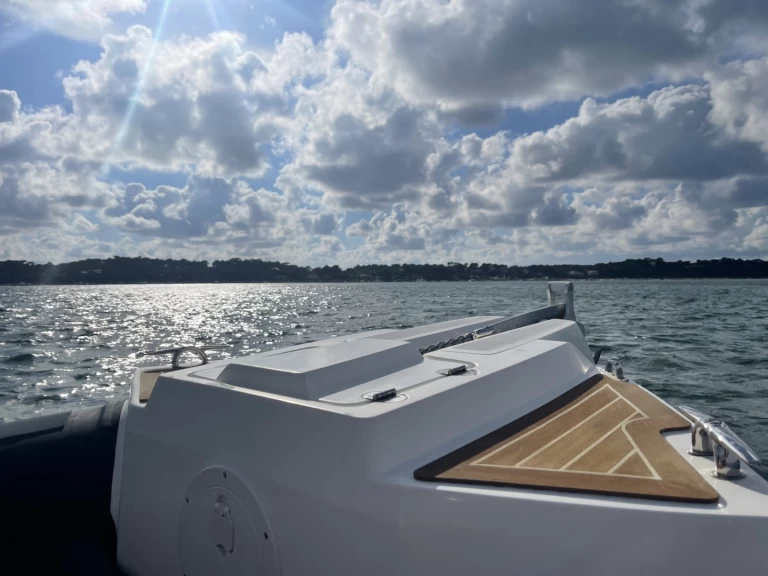 Hire RIB with or without skipper Capelli Grand Piquey