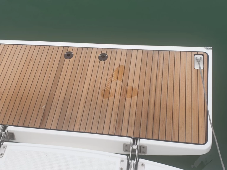 Hire Sailboat Bavaria with a boat licence