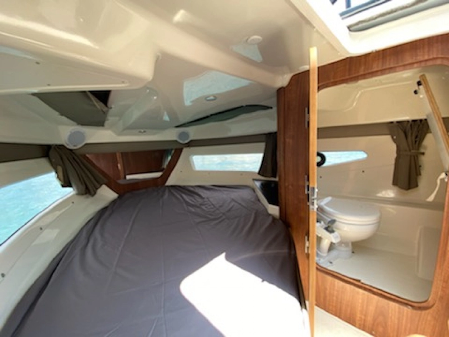 Yacht charter Marseille - Quicksilver Activ 755 Cruiser on SamBoat