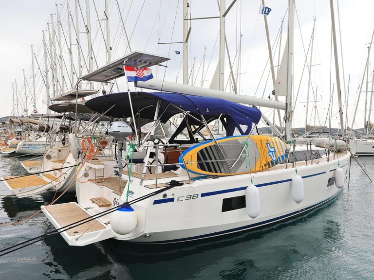 Sailboat to hire Biograd na Moru at the best price