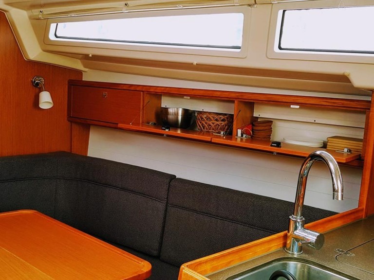 Hire Sailboat with or without skipper Bavaria Zadar