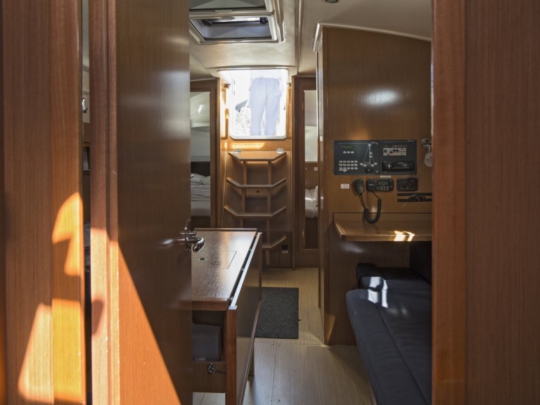 Yacht hire Lidingö cheap Cruiser 36