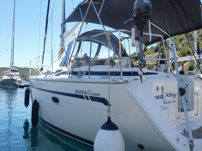 Yacht hire Primošten cheap Bavaria 42 Cruiser