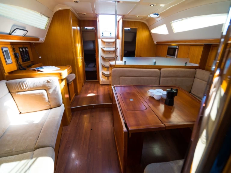 Sailboat to hire Biograd na Moru at the best price